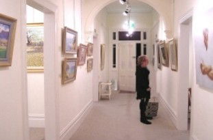 Australian Guild Of Realist Artists - Gold Coast Attractions 0
