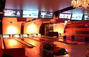 Rockstar Bowling - Gold Coast Attractions 0
