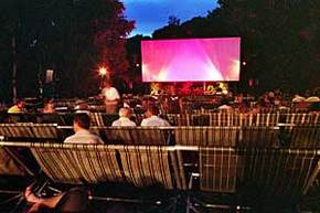 Deckchair Cinema - Gold Coast Attractions 2