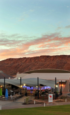 Lasseters Hotel Alice Springs - Gold Coast Attractions 2
