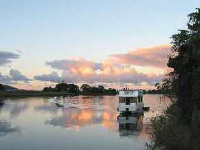 Tweed River House Boats - Gold Coast Attractions 1