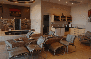 Breathtaker On High Spa Retreat - Gold Coast Attractions 1