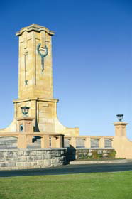 Fremantle War Memorial - Gold Coast Attractions 0