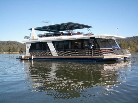 Able Hawkesbury River Houseboats - Gold Coast Attractions 0