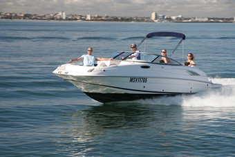 Victorian Yacht Charters - Gold Coast Attractions 3