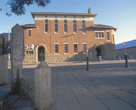 Albany Courthouse - Gold Coast Attractions 0