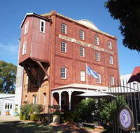 The York Mill - Gold Coast Attractions