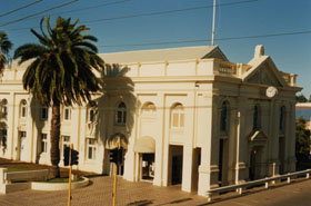 Geraldton Regional Art Gallery - Gold Coast Attractions 0