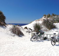 Little Parakeet Bay - Gold Coast Attractions