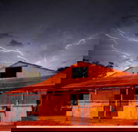 Red Dirt Photographic Gallery - Gold Coast Attractions