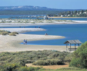Murchison River - Gold Coast Attractions 0