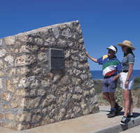Potshot Monument - Gold Coast Attractions