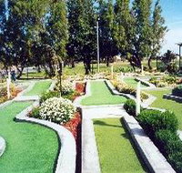 West Beach Mini Golf - Gold Coast Attractions