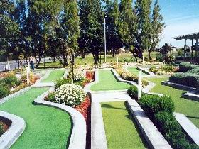 West Beach Mini Golf - Gold Coast Attractions 0