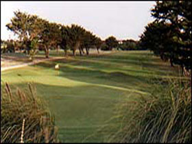South Lakes Golf Club - Gold Coast Attractions 0