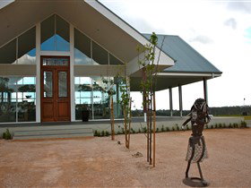 ArtWine Cellar Door - Gold Coast Attractions 0