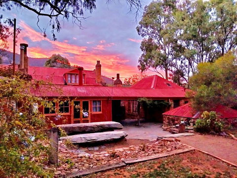 Bluey Blundstones Heritage Accommodation - Gold Coast Attractions 1