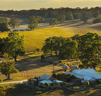Hutton Vale and Farm Follies - Gold Coast Attractions