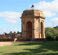 Windsor War Memorial Park - Gold Coast Attractions