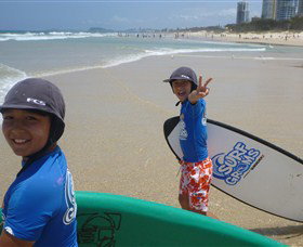 Broadbeach Surf School - Gold Coast Attractions 0