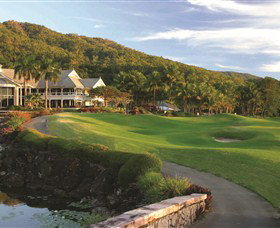 Paradise Palms Golf Course - Gold Coast Attractions 0