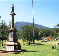 Maroon State School War Memorial - Gold Coast Attractions