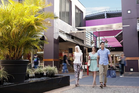 Harbour Town Outlet Shopping Centre - Gold Coast Attractions 3