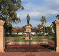 Dalby War Memorial and Gates - Gold Coast Attractions