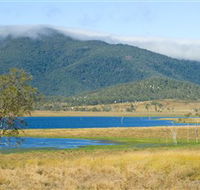 Lake Elphinstone - Gold Coast Attractions