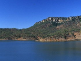 Lake Cania - Gold Coast Attractions 0