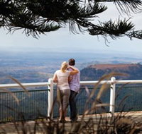Picnic Point Lookout And Parkland - Gold Coast Attractions