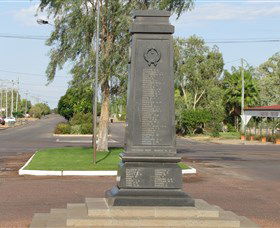 Winton War Memorial - Gold Coast Attractions 0