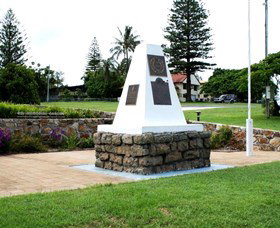 Dunwich War Memorial - Gold Coast Attractions 0