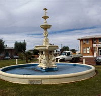 Cunnamulla War Memorial Fountain - Gold Coast Attractions