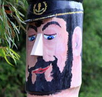 Maryboroughs Bollards - Gold Coast Attractions