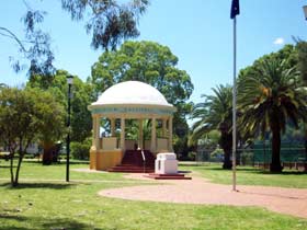 Kingaroy Memorial Park - Gold Coast Attractions 0