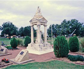 Weeping Mother Memorial - Gold Coast Attractions 0