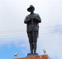 Charters Towers Memorial Cenotaph - Gold Coast Attractions