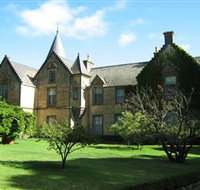 Overnewton Castle - Gold Coast Attractions