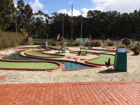 Illawarra Golf Complex - Gold Coast Attractions 3