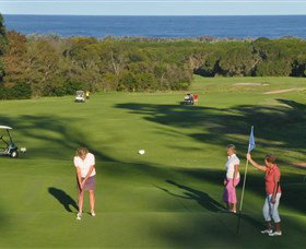 Tura Beach Country Club - Gold Coast Attractions 0