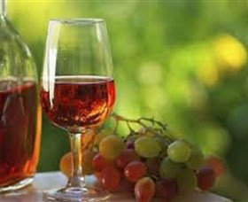 Long Rail Gully Winery - Gold Coast Attractions 0