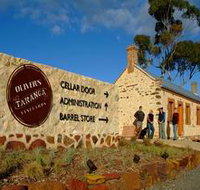 Oliver's Taranga Vineyard - Gold Coast Attractions