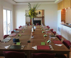 Flyfaire Wines - Gold Coast Attractions 6