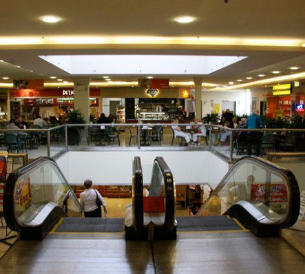 Castle Mall Shopping Centre - Gold Coast Attractions 2