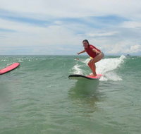 Byron Bay Style Surfing - Gold Coast Attractions