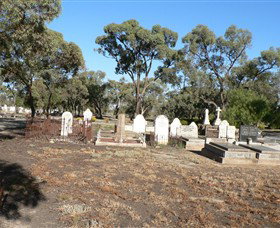 Wentworth Cemetery - Gold Coast Attractions 1