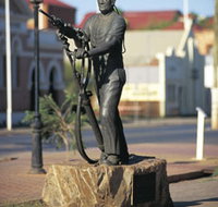 Miners Monument - Gold Coast Attractions