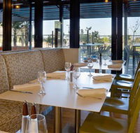 Curve Cafe  Bar - Gold Coast Attractions