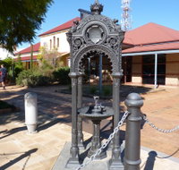 Witcombe Fountain - Gold Coast Attractions